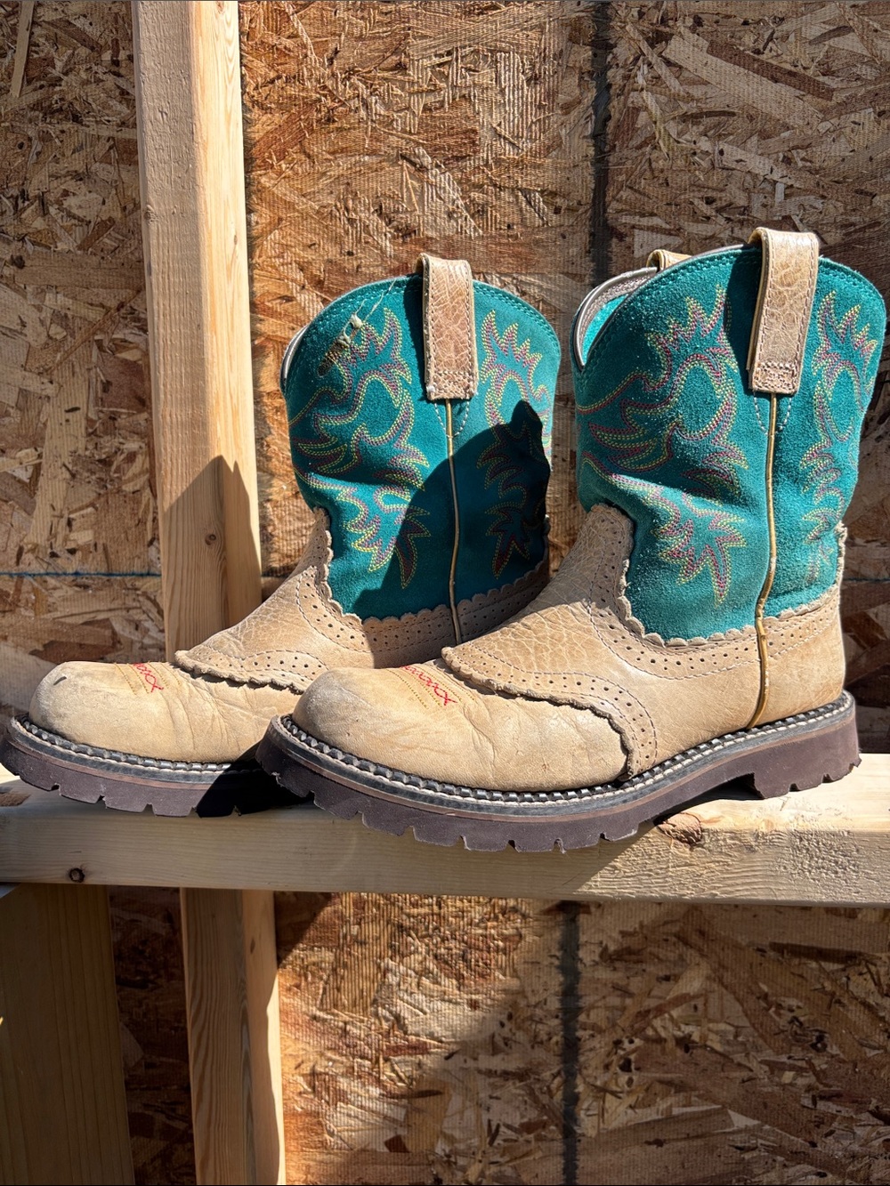 Vibram Teal and Tan Heeled Cowboy Boots
